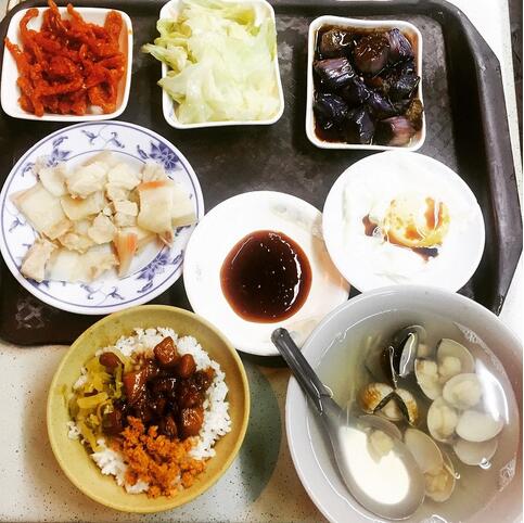 高雄人的深夜食堂，從巷仔內吃到大馬路：傳統小吃篇 post thumbnail image